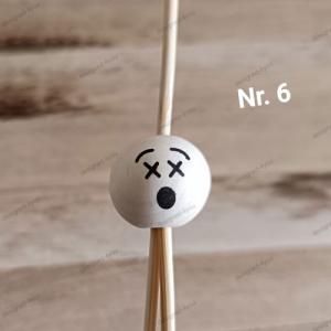 Nr. 6 EMOJI  Holzperle 20 mm mit Gesicht